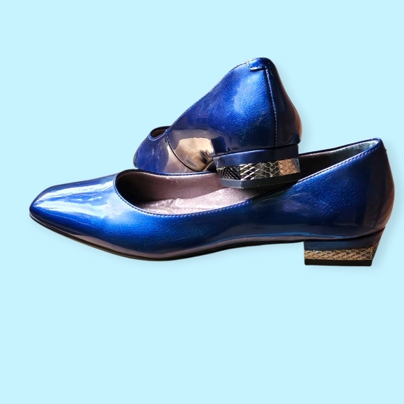 J Renee Elegant Navy Blue Women's Loafers - Picture 2 of 7